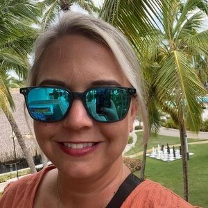 Meet your Posher, Erin